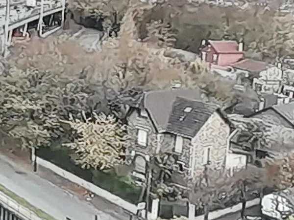 Authentique maison meulière à réinventer selon vos envies en bord de Marne en bord de Marne, dans le