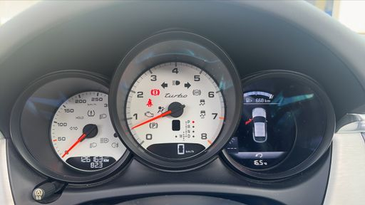 Porsche Macan 3.6 400 PDK - Turbo – 2017 – 126163 km – Essence – Boîte Automatique — photo 36