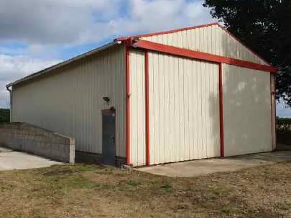 À vendre hangar