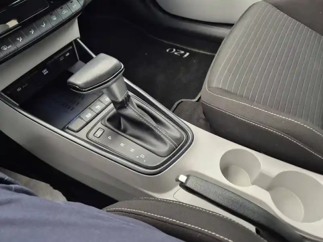 Hyundai I20 1.0 t-gdi 100 dct-7 hybrid 48v — photo 59