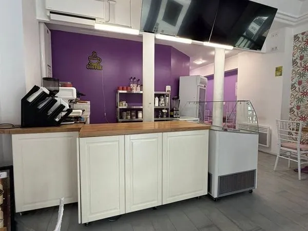 Local commercial 185 m² PARIS