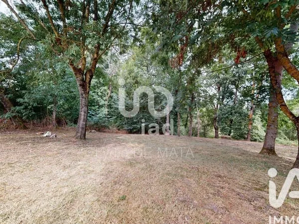 Terrain 1000 m²
