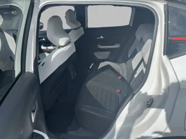 Citroën C3 hybride 110 ch automatique — photo 12