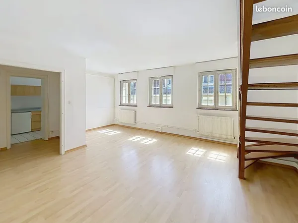 Appartement f2 hyper centre avec garage proche gare