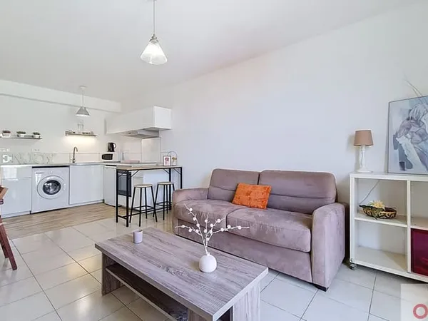 Studio 1 pièce 28 m²
