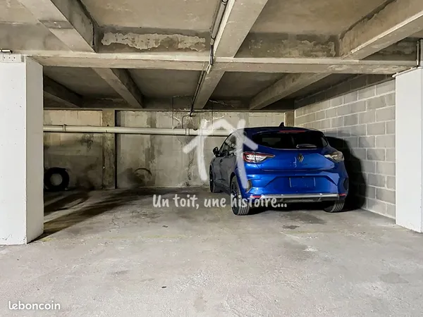 Parking/box COURBEVOIE