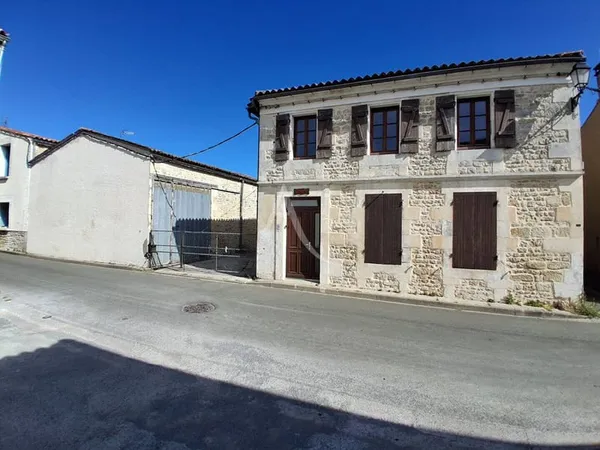 Maison 12 pièces 238 m²