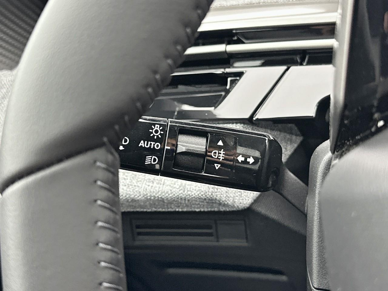 Peugeot 3008 hybrid 145 e-dcs6 allure — photo 17