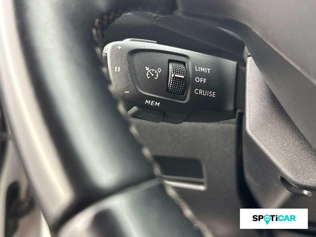 Peugeot 3008 1.5 bluehdi 130ch s&s roadtrip eat8 — photo 18