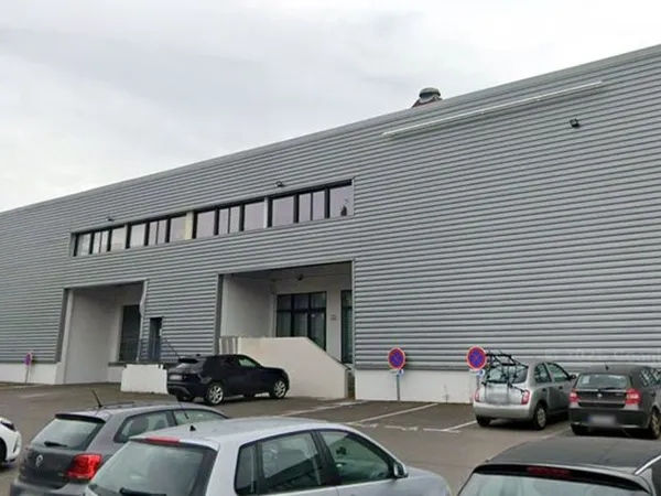 Bureau 137 m²