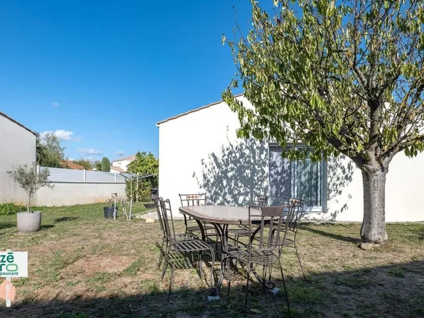 Maison de plain-pied 4 pièces 82 m²