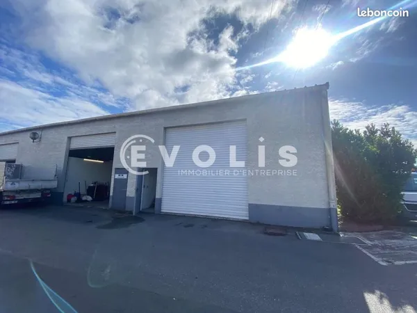 Local bureaux 121 m²