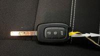 Dacia Sandero 1.0 SCe 65ch Expression — photo 16