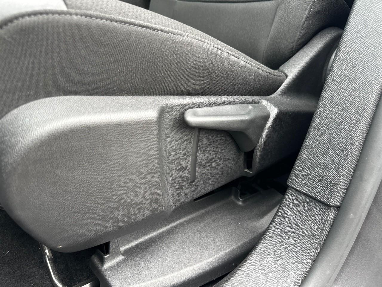 Citroën C5 Aircross bluehdi 130ch s&s c-series eat8 — photo 27
