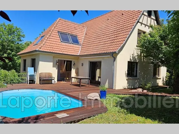 Villa 7 pièces 200 m²