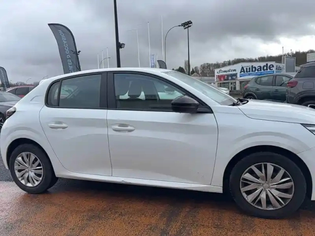 Peugeot 208 puretech 75 s&amp;s bvm5 — photo 4