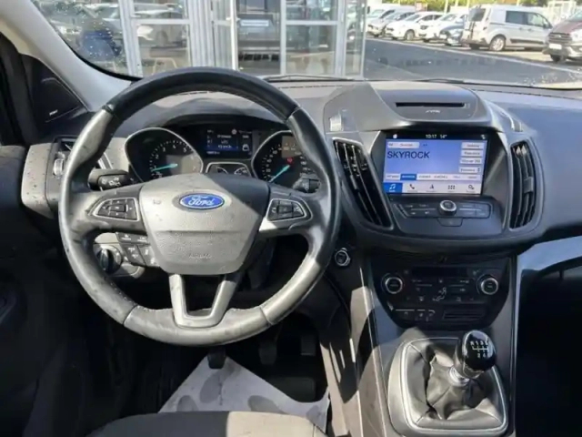 Ford Kuga 1.5 flexifuel-e85 150ch stop&amp;start titanium 170g 4x2 euro6.2 — photo 11