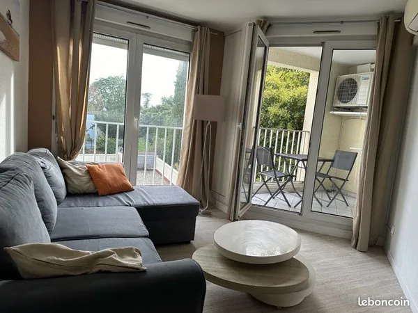 Barrière Saint-Genès, appartement avec terrasse, ascenseur et climatisation
