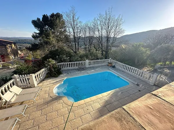 Villa individuelle à Seillans avec piscine