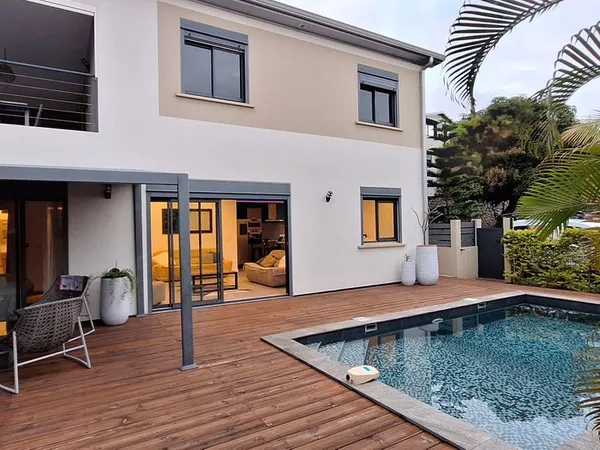 Villa F5 meublée avec piscine à BDN St Paul