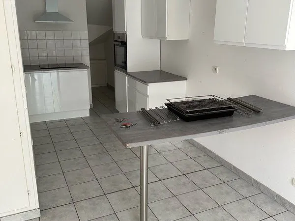 Loue appartement F4