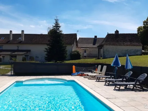 Maison + Gites + 6 Hectares