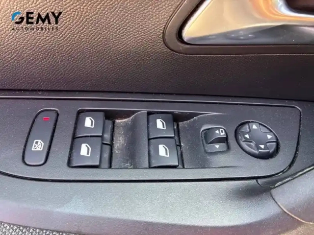 Peugeot 2008 electrique 136 ch — photo 13