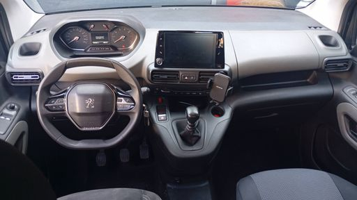 Peugeot Rifter 1.5 BlueHDi 130 - Allure – 2019 – 95002 km – Diesel – Boîte Manuelle — photo 36