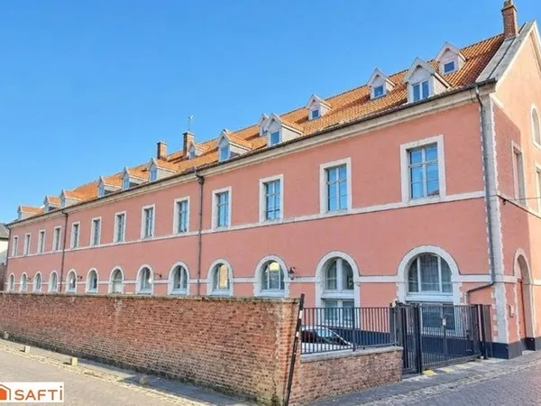À VENDRE  STUDIO MEUBLÉ ET LOUÉ EN HYPER-CENTRE DE VALENCIENNES