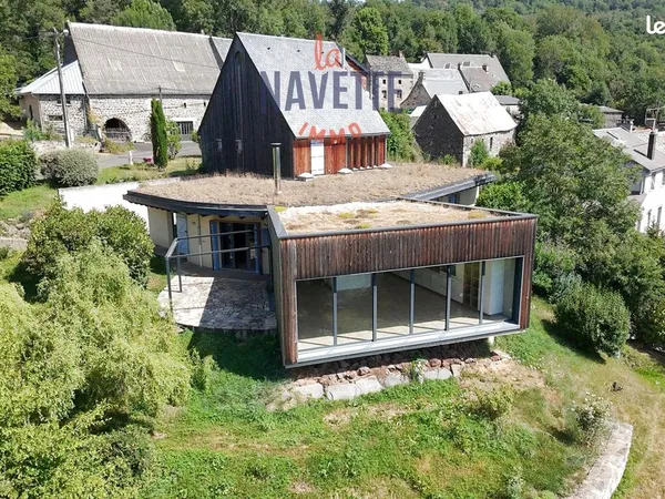 Maison 8 pièces 260 m²