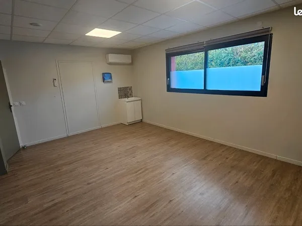 Pièces bureau