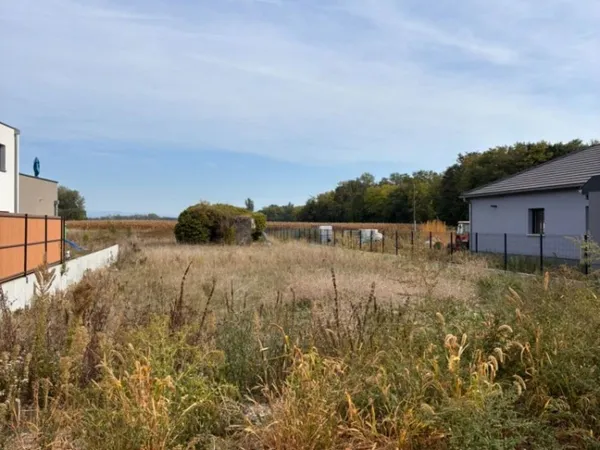 Terrain 2281 m²