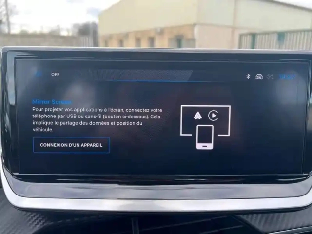 Peugeot 208 puretech 100 s&amp;s bvm6 — photo 13