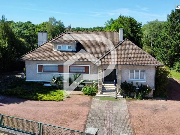 Maison 7 pièces 222 m²