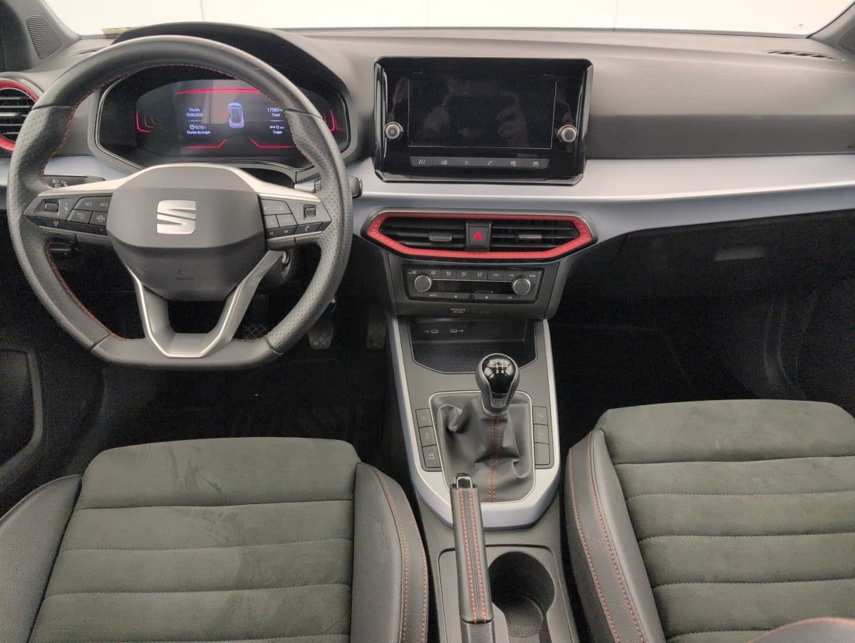 Seat Arona — photo 13