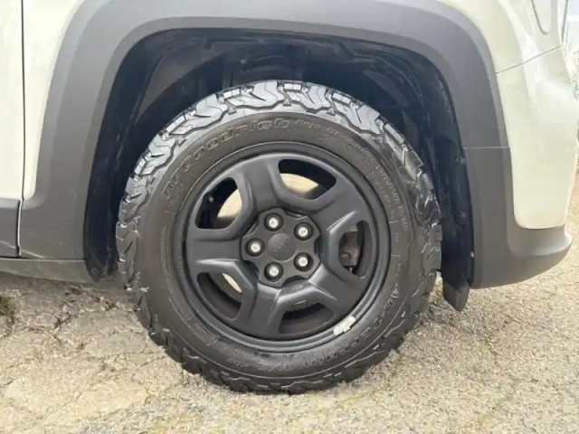 Jeep Renegade 1.3 gse t4 150ch limited bvr6 — photo 13