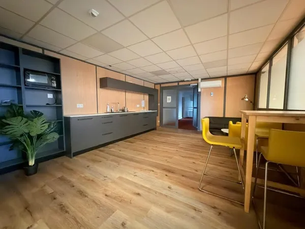 À LOUER - BUREAUX À PARTIR DE 180 M² - CLERMONT-FERRAND /