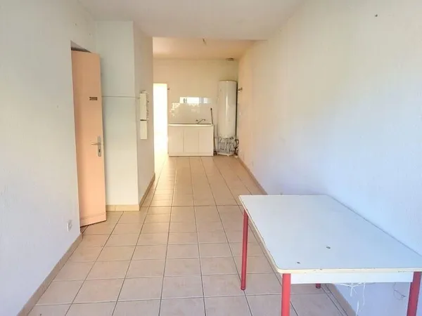 Appartement Vente Les Vans 2p 43m² 78000€