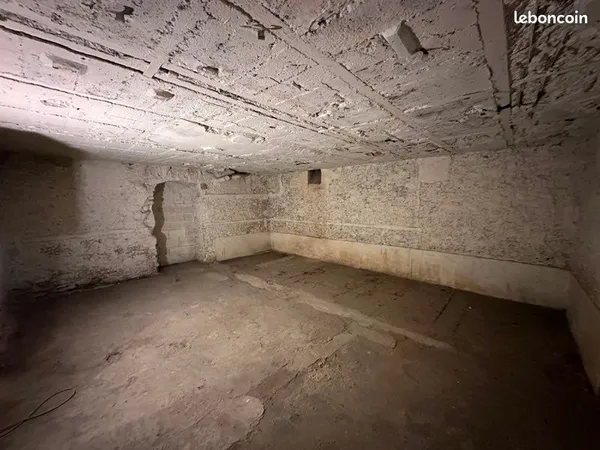 Grande cave de 30 m² - Paris 10e - Rue d'Hauteville
