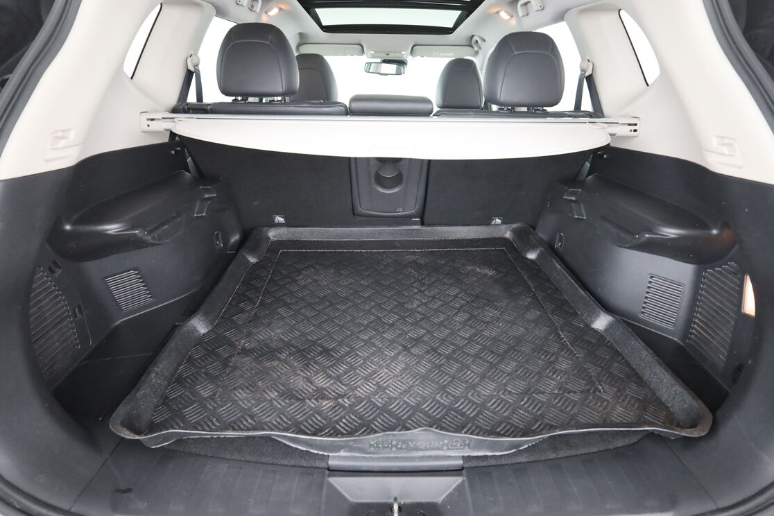Nissan X-Trail 1.6 dCi Tekna Xtronic — photo 16