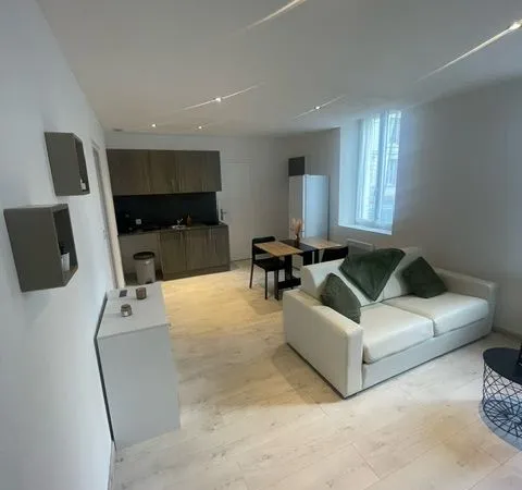 T2 Meublé 40 m² - Prêt à vivre - 5 min Gare - Sans frais d'agence