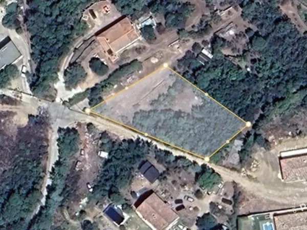 Terrain Vente Peri   235000€