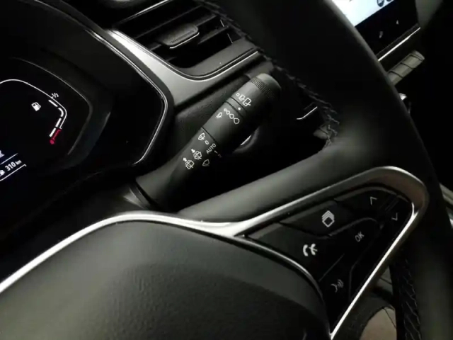 Renault Captur tce 90 techno — photo 17