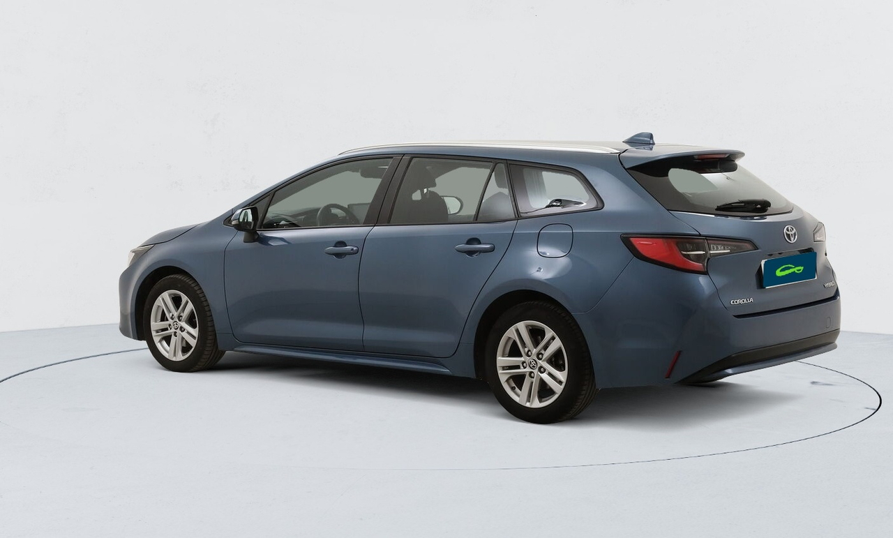 Toyota Corolla Touring Sports — photo 3