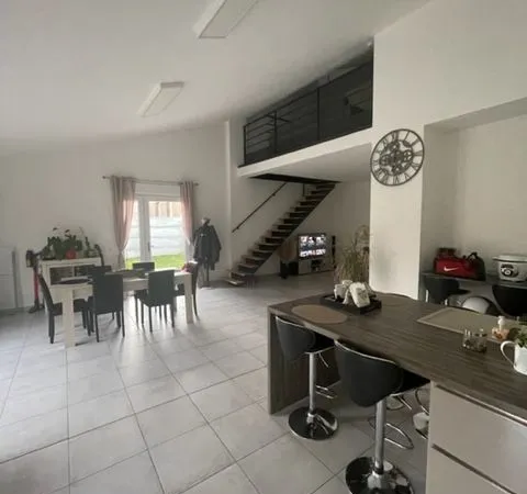Maison 3 pièces 112 m²