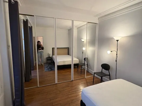 Loue chambre en colocation