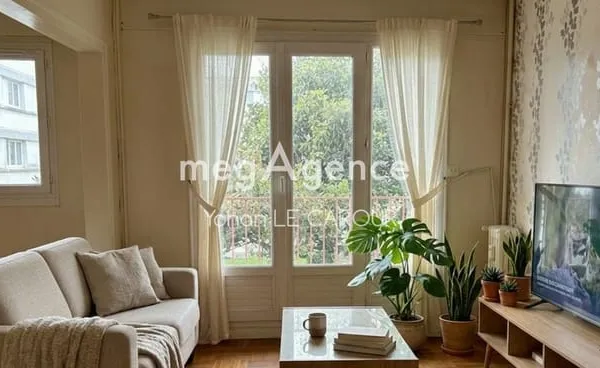 T4 de 87 m² — Plein sud, lumineux, beau potentiel | Lanester