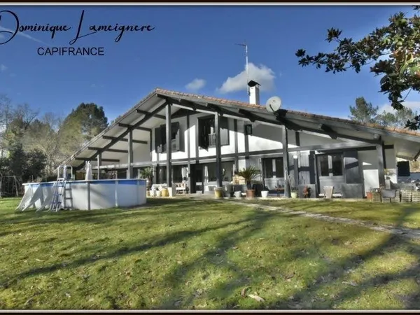 Proche Dax ( Mi-Chemin entre Dax & Mont de Marsan ) - Magnifique Villa Landaise de 266 m2 - 7 Chambr