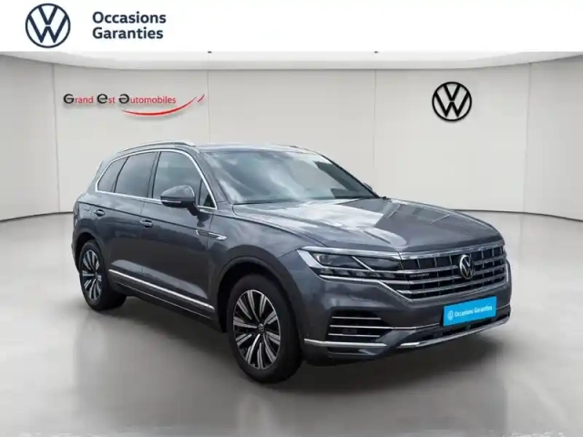 Volkswagen Touareg 3.0 tsi ehybrid 381ch elegance 4motion bva8 — photo 9