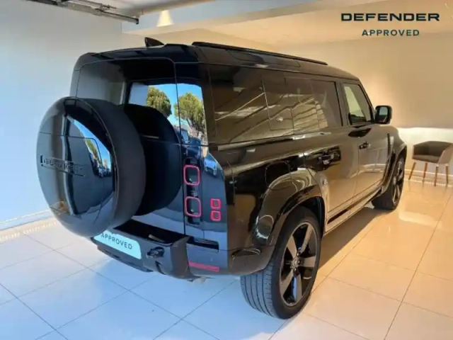 Land Rover Defender 110 2.0 p400e x-dynamic hse — photo 4